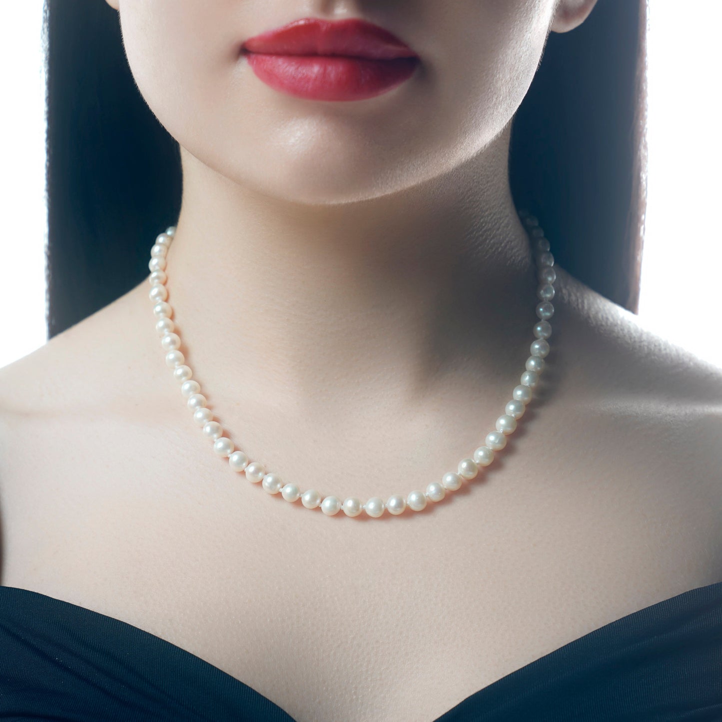 Lumina Classic Necklace